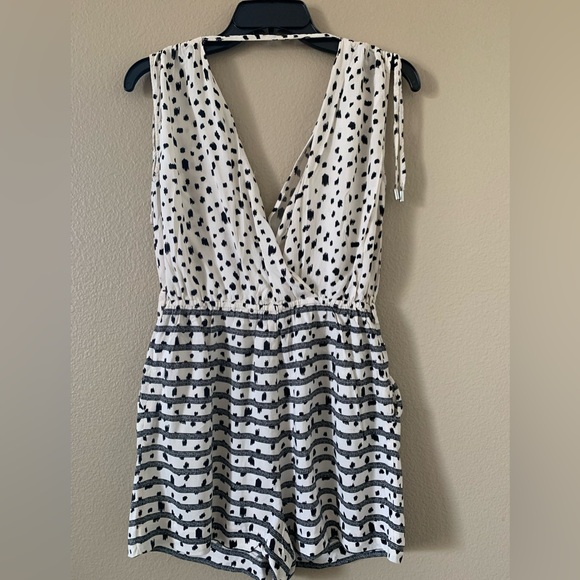 ARMANI EXCHANGE Women’s/Junior’s Romper SIZE 2/S - Picture 10 of 10